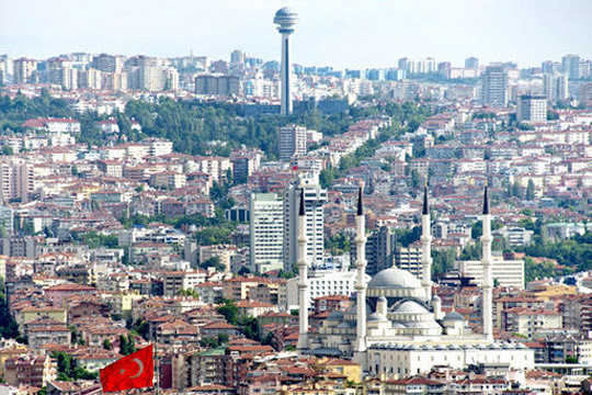 Во Турција отпуштени 2.756 луѓе поради врски со тероризам