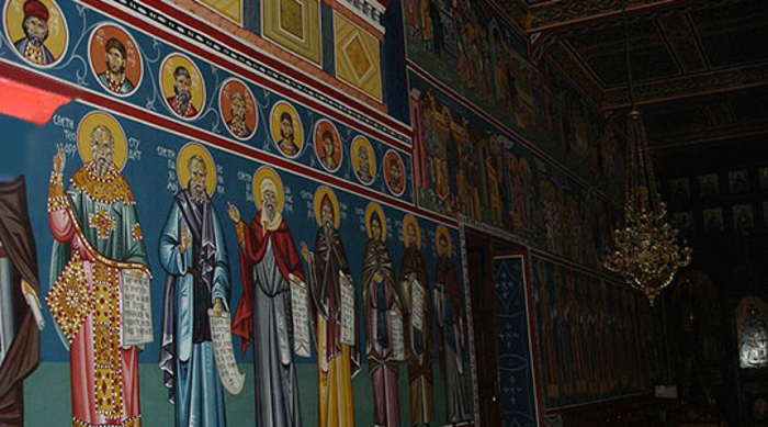 Денеска се празнуваат светите маченици од Никомидија, 20.000 христијани беа запалени во црква