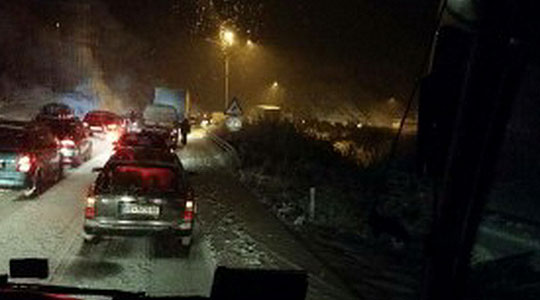 Поради сообраќајка во прекин сообраќајот на автопатот Тетово-Гостивар