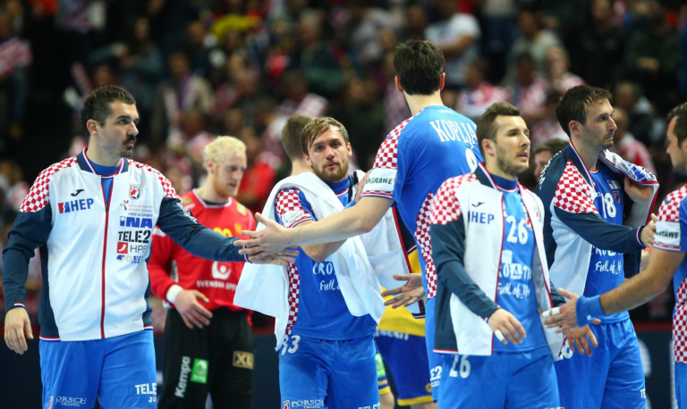 Хрватска и со три победи во втората фаза може да остане без полуфинале
