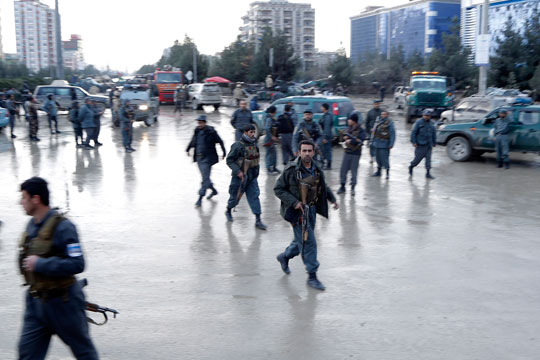Талибанци упаднаа во најпознатиот хотел во Кабул, се ликвидираат гости