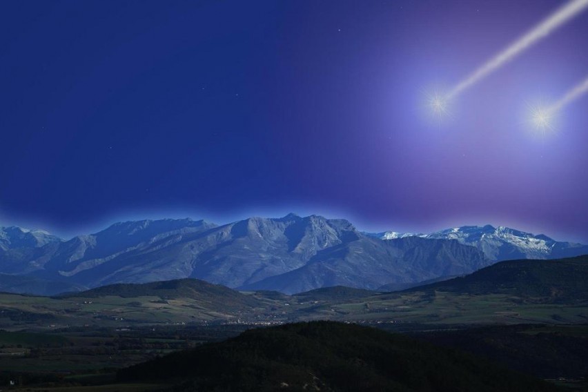 Мистериозна сина комета доаѓа кон Земјата: Бизарната трага која ја остава зад себе ги хипнотизирала астрономите
