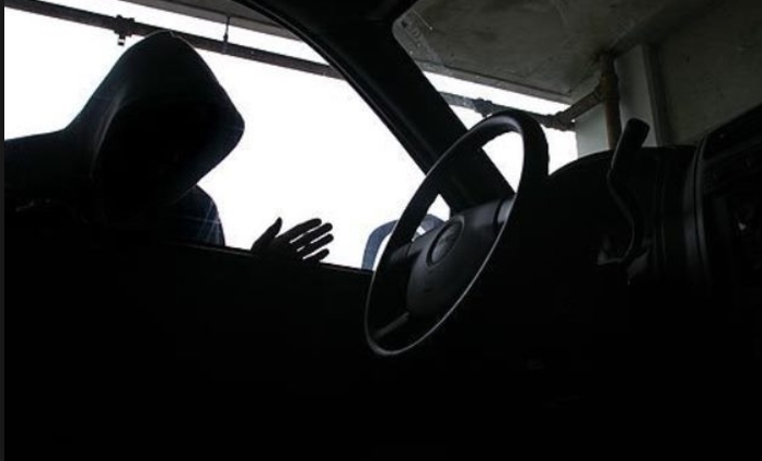 Приведени четири лица од Куманово осомничени за кражби во возила