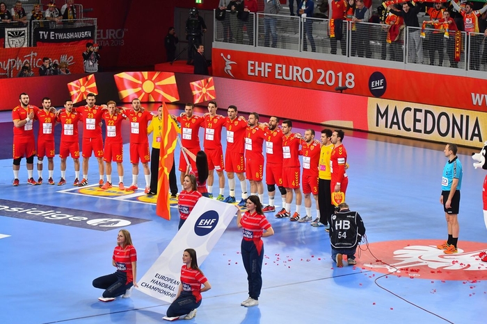 Интересни твитови за натпреварот Македонија- Данска