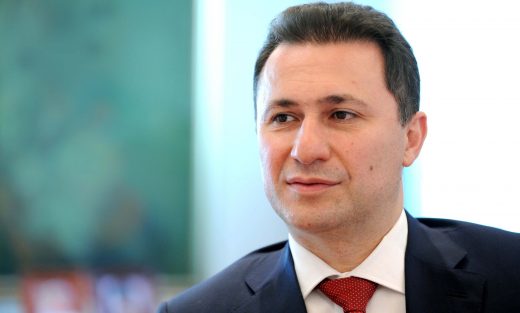 ФОТО: Фејсбук врие од коментари по објавата на Груевски – „Народот е со тебе“