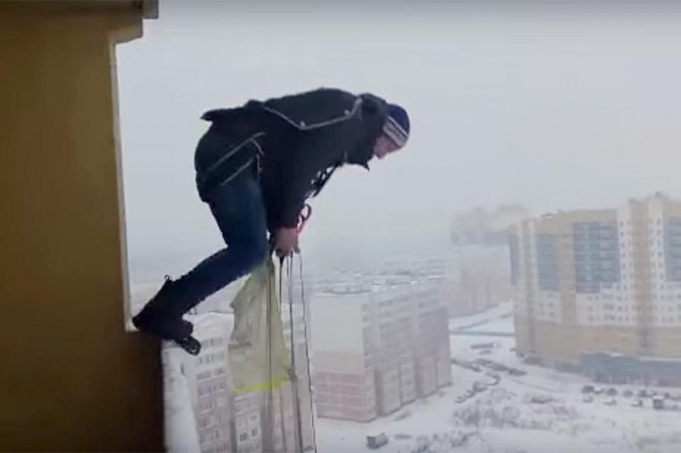 Луд скок на уште полуд Русин: Она што го направи ниту научниците не го препорачуваат (ВИДЕО)