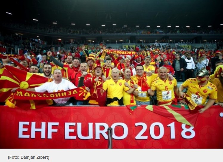 ФОТО: Овој македонски навивач ги привлече погледите во загрепската „Арена“
