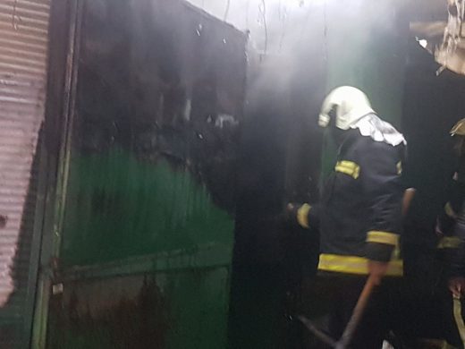 Пожарот кај Зелено пазарче повреди едно лице: Пренесен е во Градска