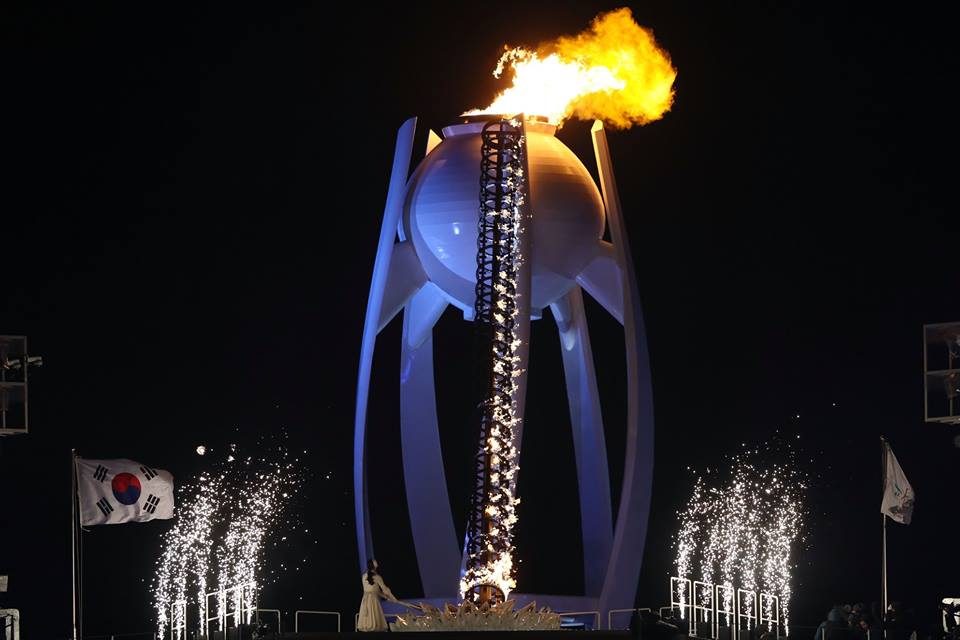 ФОТО ГАЛЕРИЈА: Олимпискиот оган запален во Пјонгјанг
