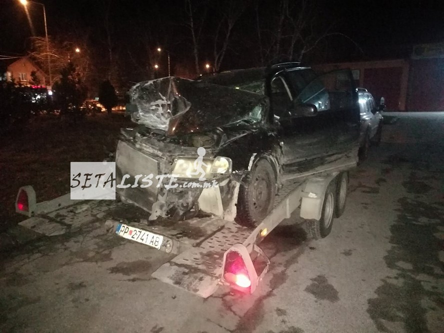 ФОТО: Страшна сообраќајка вечерва во Македонија- три лица се тешко повредени
