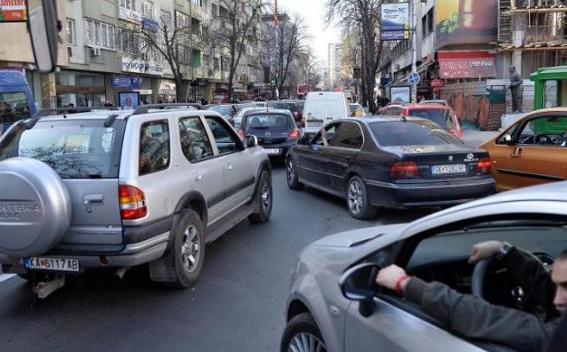Денес посебен сообраќаен режим- овие улици ќе бидат пренасочени