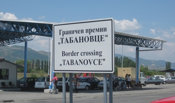 На ГП Табановце се чека 40 минути за влез и излез од државата