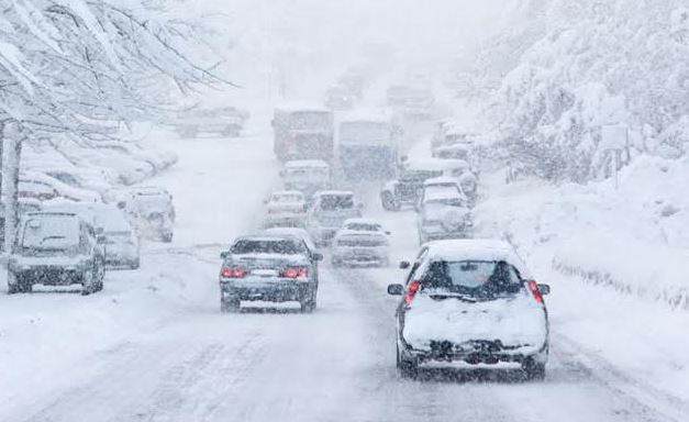 Поради снег забрана за камиони на патот Делчево- граничен премин „Делчево“