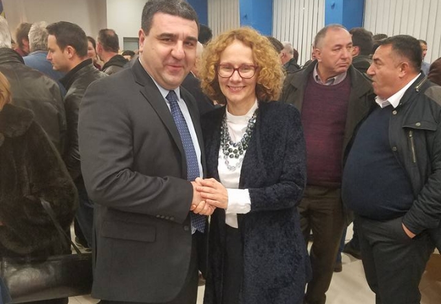 Сопартијци бараат оставка од Шеќеринска: Министерката ја загрозила безбедноста на сите граѓани, но и НАТО перспективата на Македонија