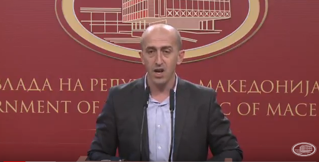 ВИДЕО: Министерот за правда си поднесе оставка од македонската Влада