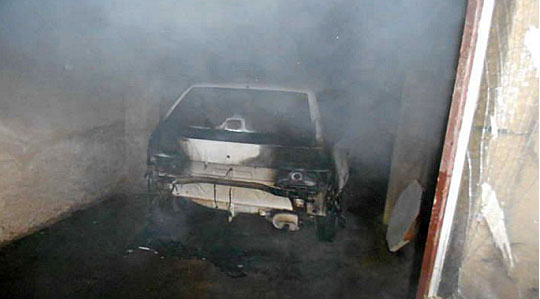 Запален автомобил на пратеничка на СДСМ