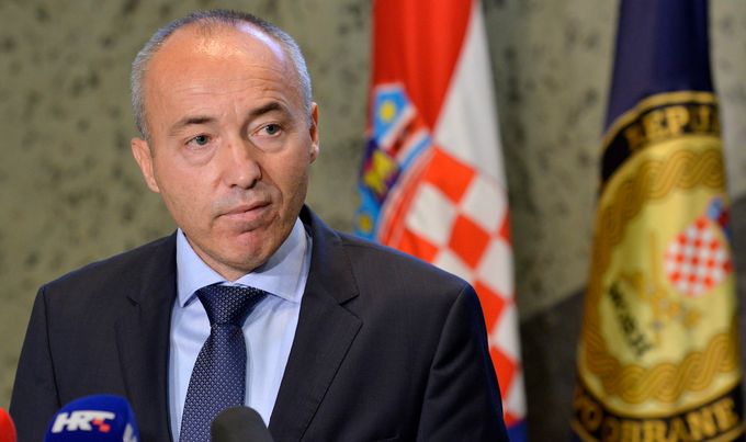 Српската Влада одлучи: Хрватскиот министер за одбрана не е добредојден во Србија
