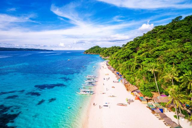 Илјадници луѓе остануваат без заработувачка: Еден од најубавите острови во светот се затвора за туристи