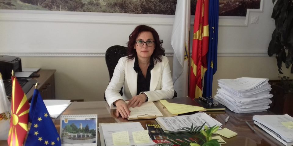 Градоначалничката на Битола Петровска позитивна на корона вирус
