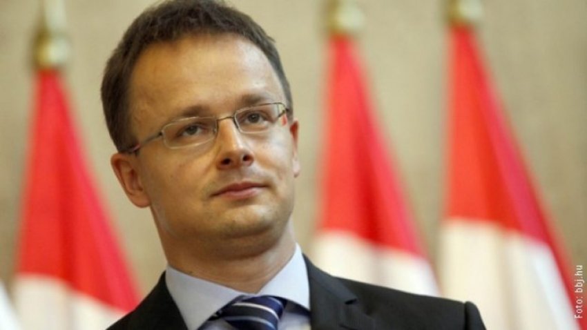 Сијарто најави нов нафтовод помеѓу Унгарија и Србија