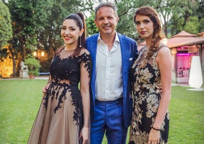 Провокативните ќерки на Синиша Михајловиќ во бикини ќе ви го свртат умот (ФОТО)