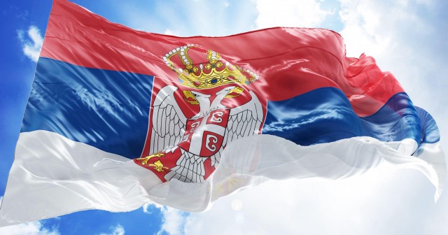 Во Србија задолжителна употреба на кирилица, ќе фрчат огромни казни