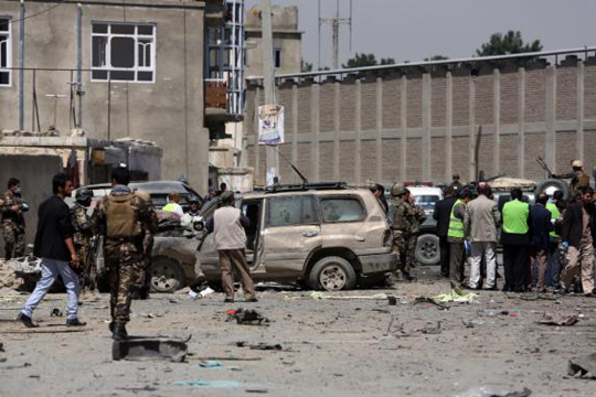 Најмалку 13 загинати во експлозија на подметната бомба во северен Авганистан