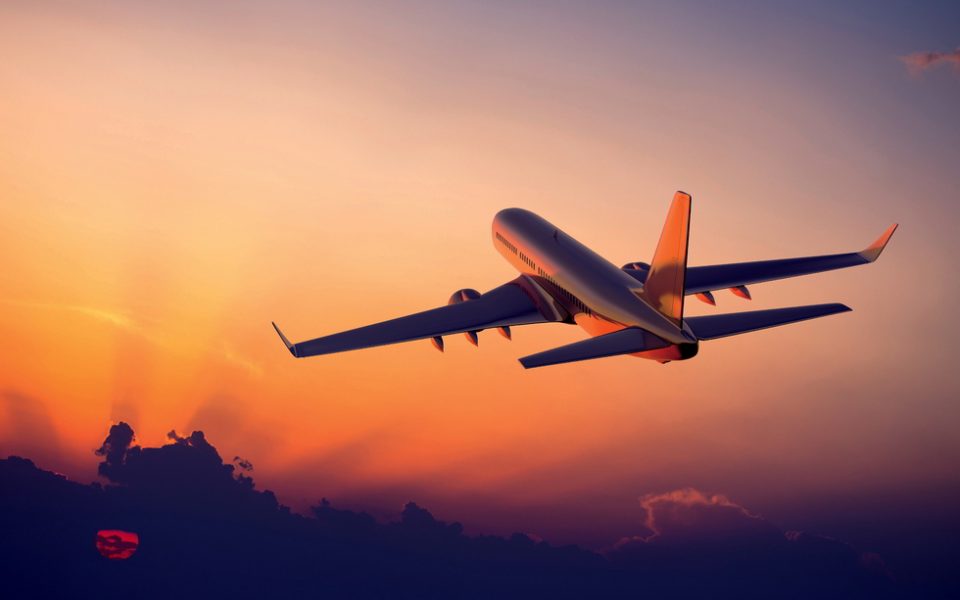 „Јунајтед ерлајнс“ праќа 2.850 пилоти на принуден одмор