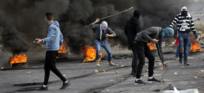 Судири помеѓу Палестинците и израелските војници во Западен Брег
