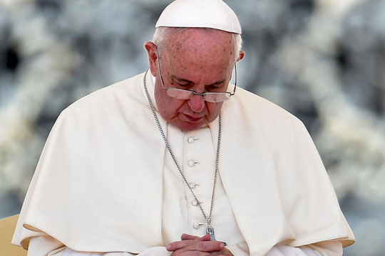 Папата Франциско: Војната предизвикува војна
