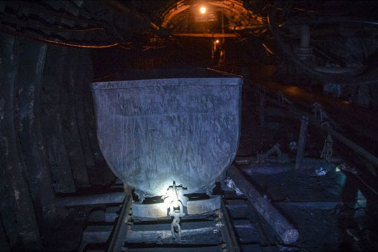 Седум рудари отсечени по експлозија во јагленокоп во Полска