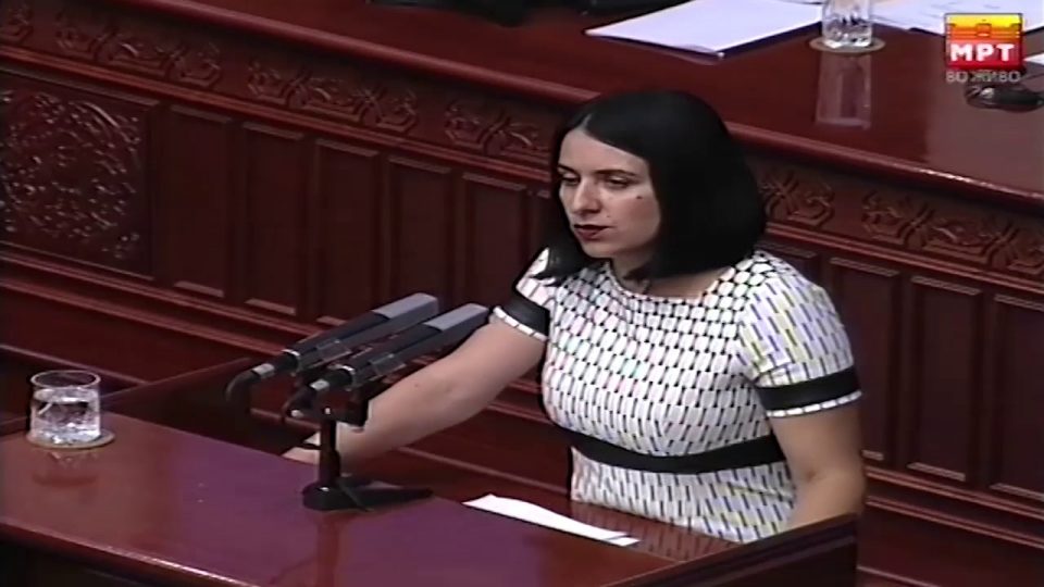 Митовска: Со ребалансот Владата покажува дека воопшто не се грижи за младите  луѓе во Република Македонија