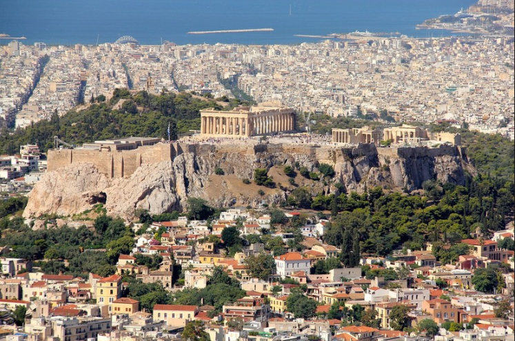 До крајот на мај продолжен задолжителниот карантин во Грција