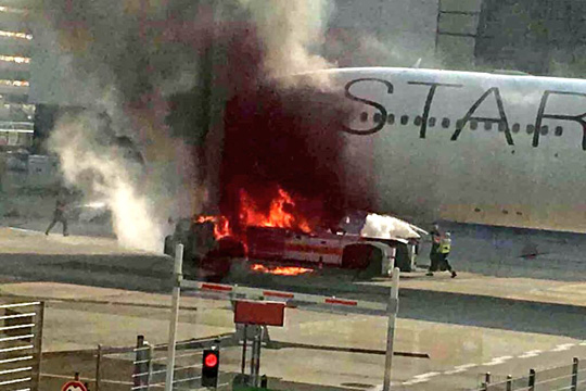 Десет работници повредени при пожар на аеродромот во Франкфурт