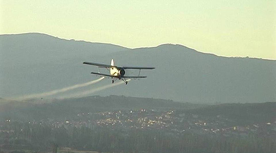 Утре авионско прскање против комарци во општините Велес и Чашка