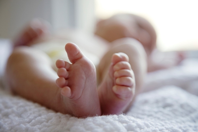 ТРАГЕДИЈА: Новороденче беше најдено покрај пат во коприви- почина во болница во Лесковац