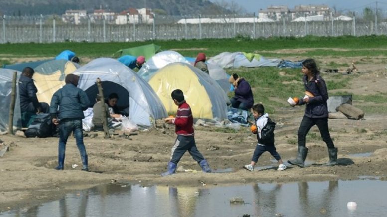Можни се прифатни бегалски центри во Македонија