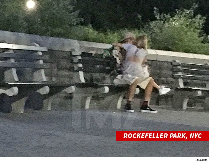 ФОТО: Џастин се смири со поранешната девојка, овие фотографии ја потврдија нивната врска