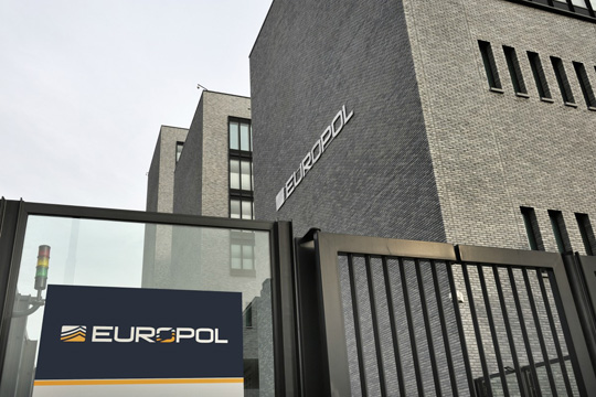 Во акција на Европол разбиени 25 банди во Европа, уапсени околу 700 луѓе