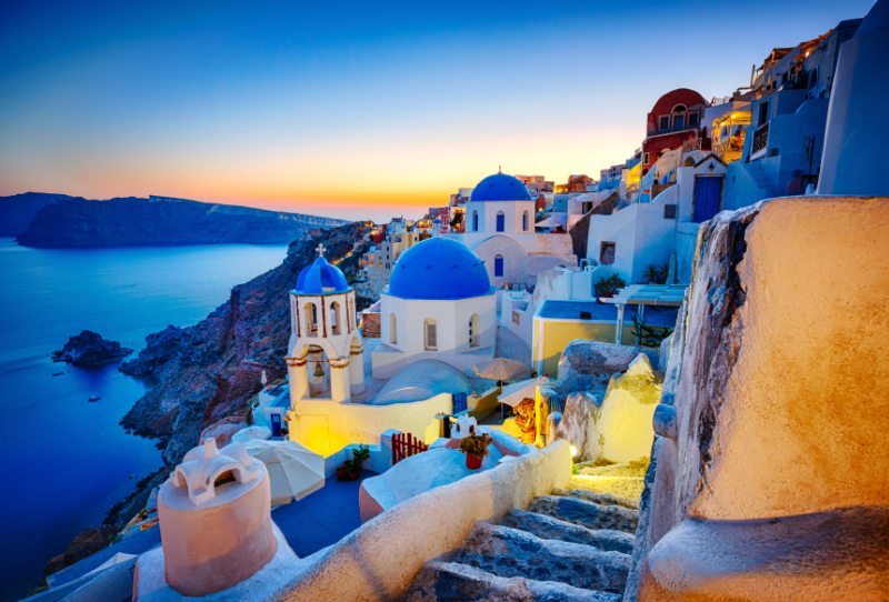 Повеќе од две илјади лица измамени од туристичка агенција за аранжмани во Грција