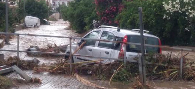 Хаос на Халкидики: Ситонија под вода, евакуирани туристи