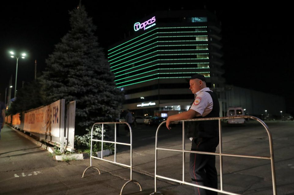Паника на Мундијалот: Поради дојава за бомба евакуиран хотел во градот каде играа Хрватска и Исланд