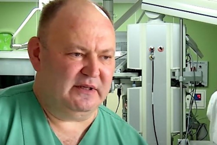 На овој детски хирург и Американците му симнуваат капа: Руски лекар спаси над 10.000 детски животи