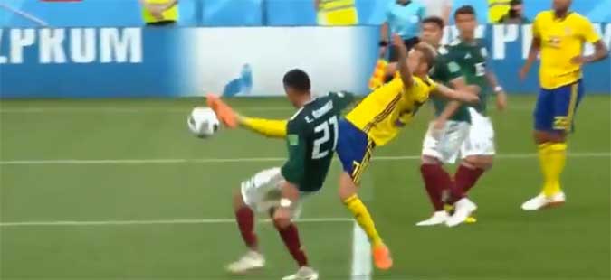 Шведска со силна игра против Мексико до осминафиналето