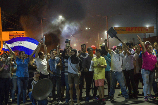 Најмалку 14 загинати во судирите меѓу владините сили и опозицијата во Никарагва