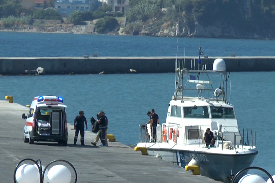 Брод со 56 илегални мигранти пресретнат кај Лефкада