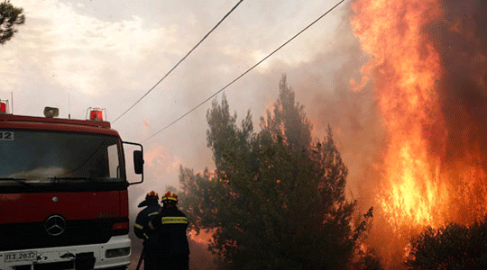 Загина маж во област зафатена од пожарите во Грција
