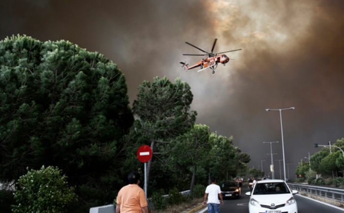 Грција бара меѓународна помош за пожарите, 6 лица со изгореници пренесени во болница
