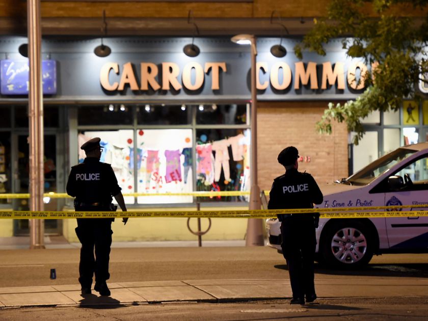 ФОТО: Престрелка во Торонто – двајца загинати, 13 повредени