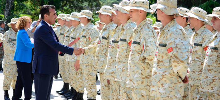 Грчкото МНР го искара Заев за употребата на терминот „македонска армија“